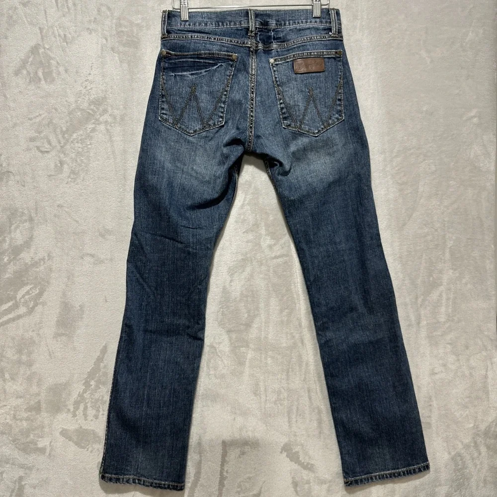 Wrangler Retro Slim Straight Jeans Men's 30 Blue Whiskering Faded Finish Pockets